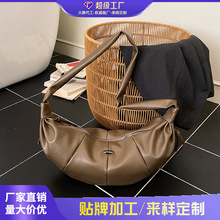 �羳�͹Ŵ�����б�����Ů2026�¿�r��ţ�ǰ�㼑��L�μ���Ӱ�