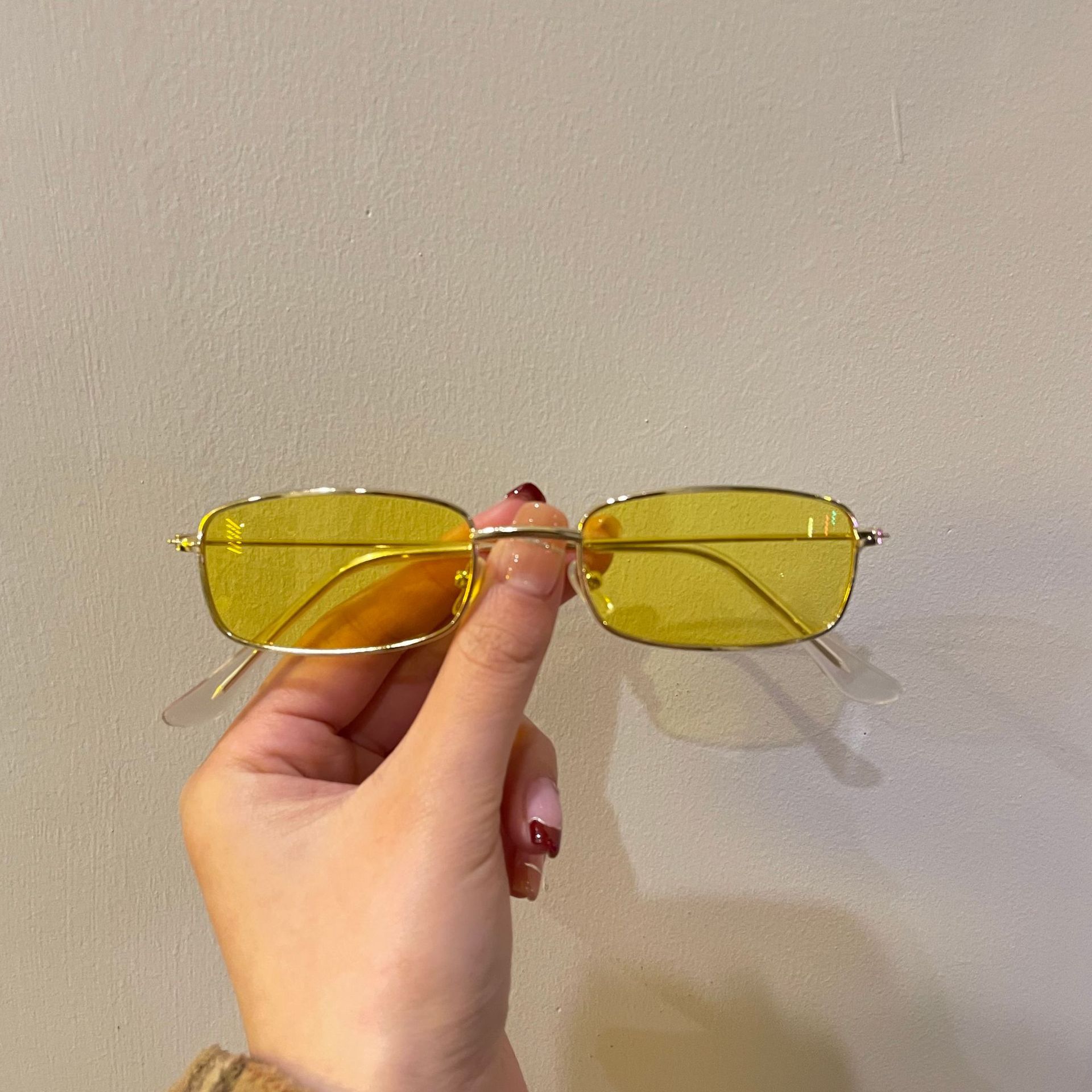 0a7ff12892242343f4aaf28ec9381e