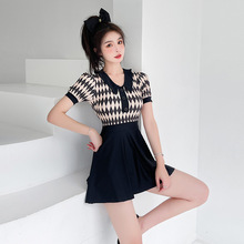 25�¿�ɐ۸߼�����Ů���䷭�I�@�����������B�wȹʽ������Ӿ��Ů