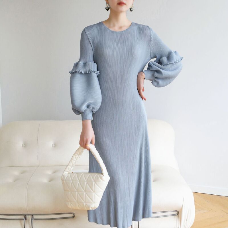 Counter quality 2024 autumn and spring new high-end pleated temperament commuter Chanel style French lantern sleeve dress
