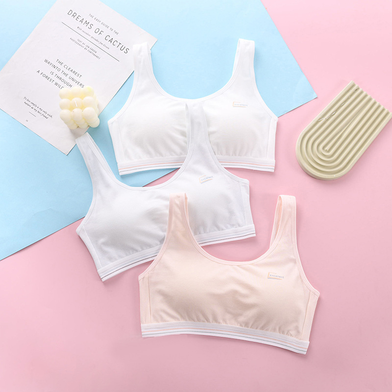 ��Ů���°l���ڳ��и��ЌW��С����Ů�д�ͯ���A�o�Ȧ���\������