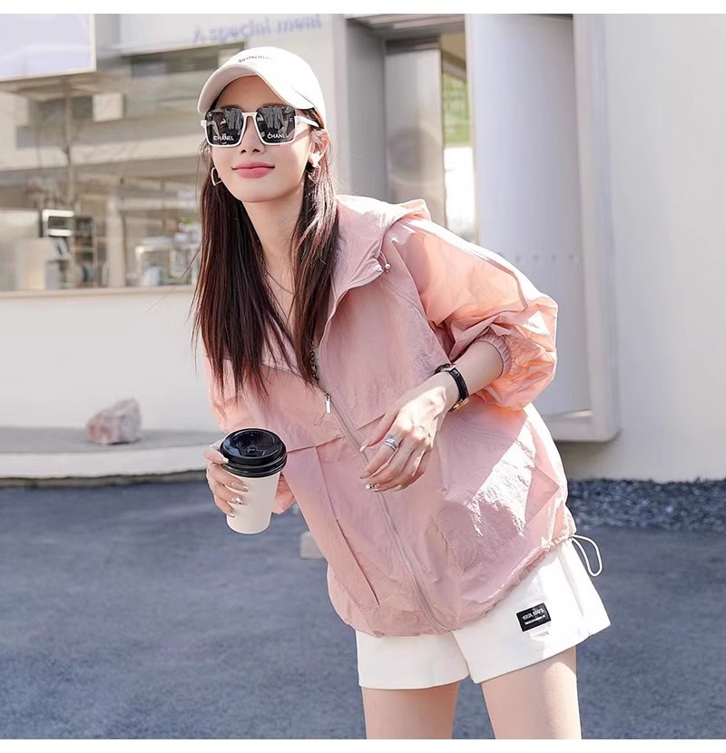 Áo chống nắng nữ dáng rộng có mũ, chất liệu mỏng nhẹ thoáng khí — Màu xanh lục nhạt chi tiết 13