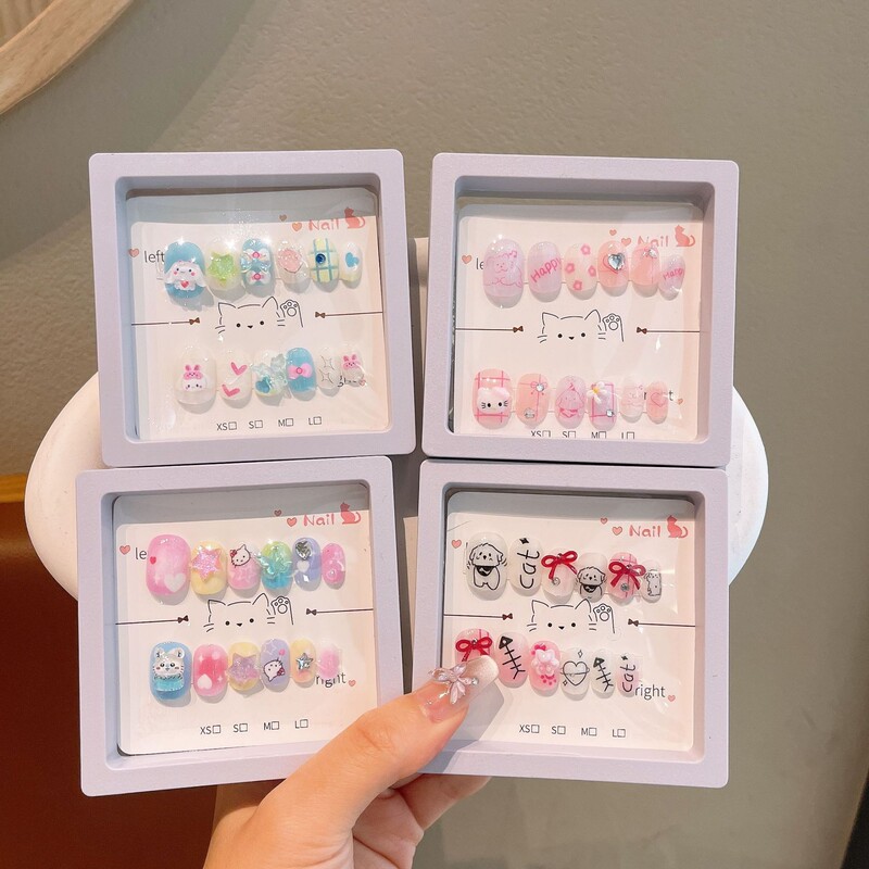 Children's Manicure Wearable Nails for Girls, Cartoon New Style Nail Pieces for Students, Short Nail Stickers, 12 Pieces, Creative Gift Box Children's Manicure Wearable Nails for Girls, Cartoon New Style Nail Pieces for Students, Short Nail Stickers, 12 Pieces, Creative Gift Box