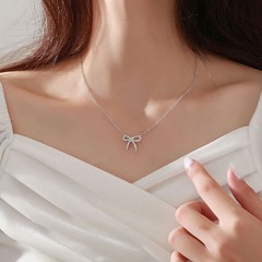 韓国版の中空リボンペンダント鎖骨チェーンシンプルな小さな新鮮な女の子のネックレスファッションジュエリー絶妙な
