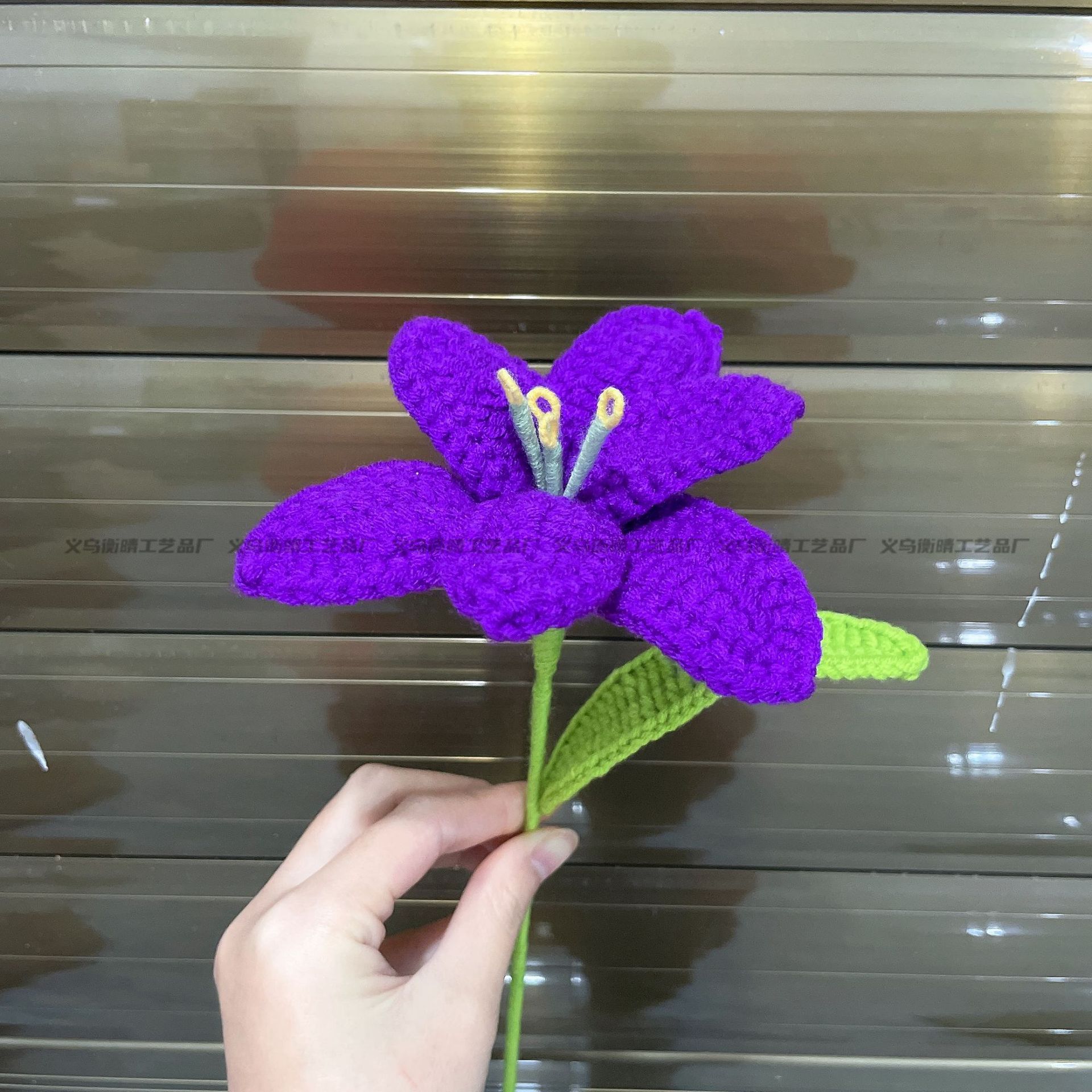 Lily tejido a mano acabado rosa Lily Tulip flor artificial lana ramo regalo