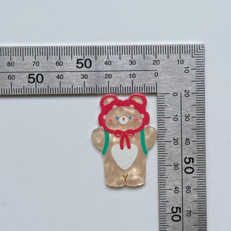 빨간 모자 갈색 곰