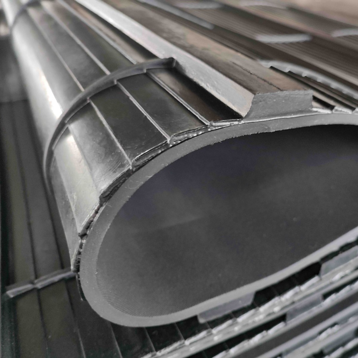 猪羊牛棚防滑垫规格多样防水防潮畜牧垫防滑板铺地垫上马垫牛栏垫