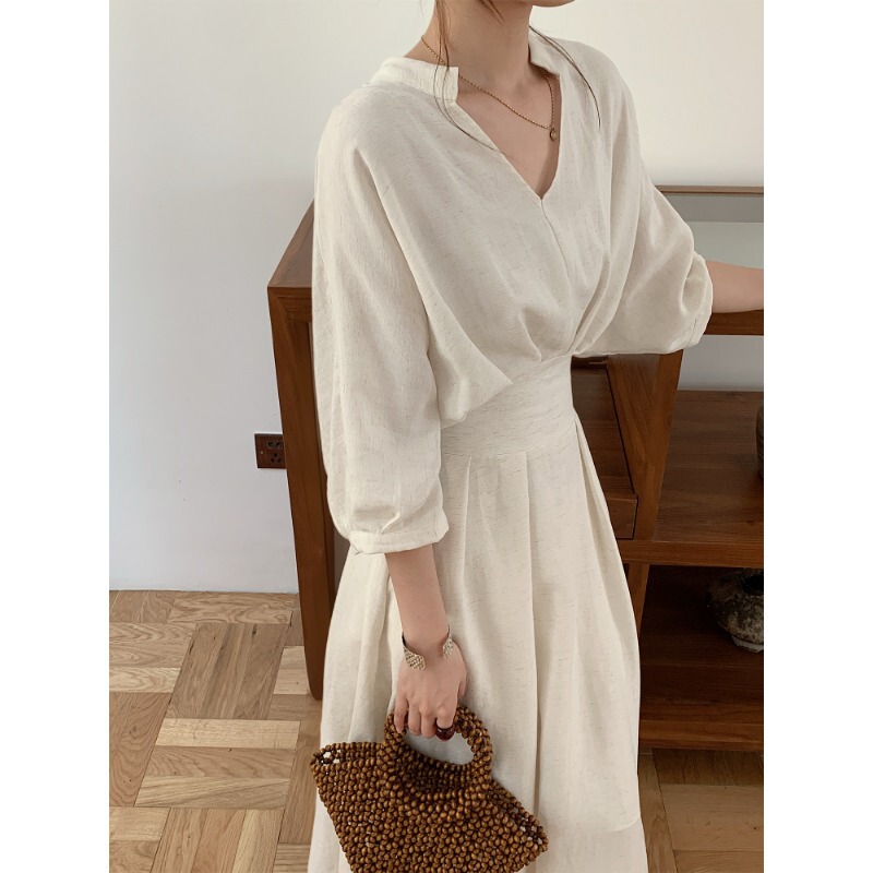 Benview【Exclusively for Physical Stores】Off-White V-Neck Waist-Cinching Dress for Women, Summer Gentle Style, Elegant Long Dress for Trendy Women