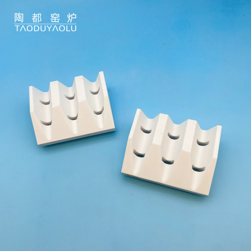 陶瓷吸气板 氧化铝95瓷 三槽六孔陶瓷板 精密加工 来图