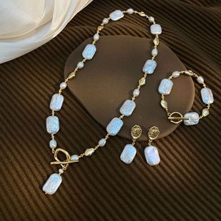 Baroque Natural Freshwater Pearl Necklace Exquisite Gift Jewelry Fashion Personality Baroque Pendant
