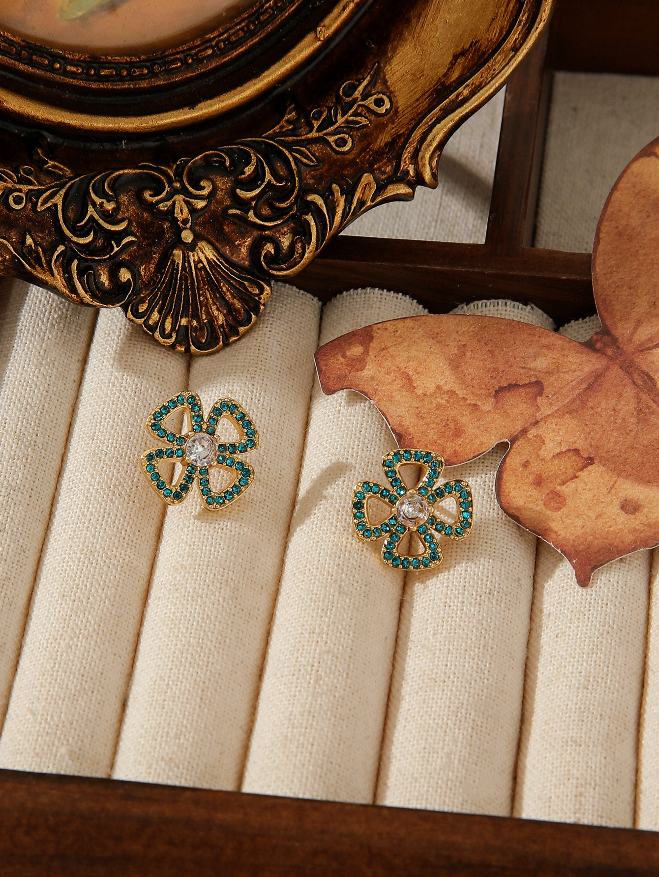 304 Stainless Steel Material 1 Pair Elegant Classic Style Four Leaf Clover Plating 304 Stainless Steel 18K Gold Plated Ear Studs
