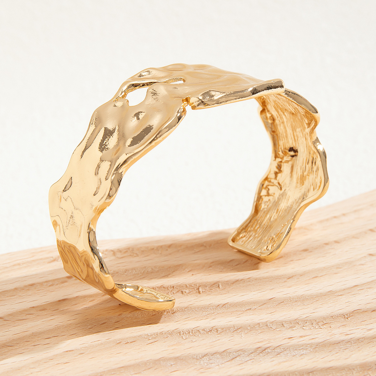 Niche geplooide vloeibare metalen wind choker minimalistische lava onregelmatige vintage kraag sieraden_voghion.com