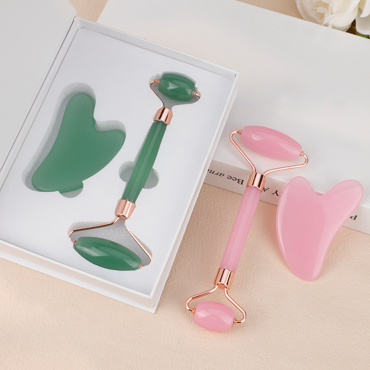 Nueva doble cabeza de jade rodillo raspado masajeador fisioterapia raspado Placa de masaje facial palo engrosada belleza contenedor transfronterizo