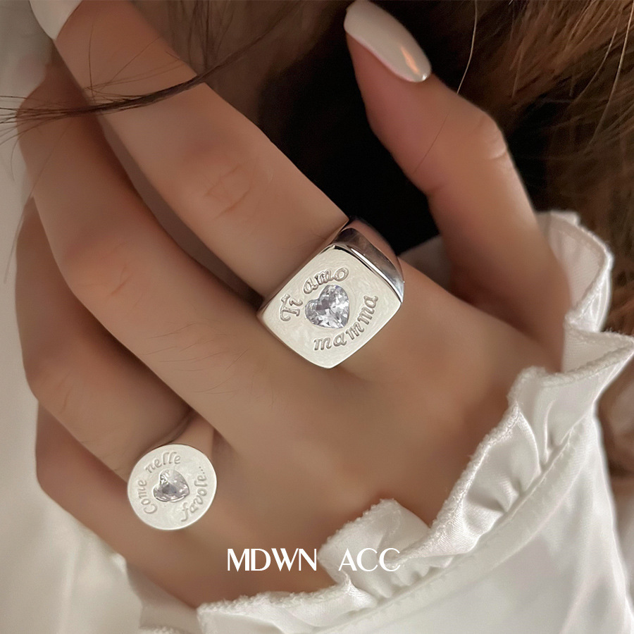 Geometric retro fashionable ring with letters with zircon