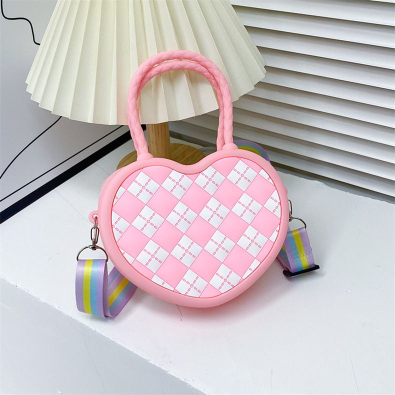Kid's All Seasons Silica Gel Heart Shape Cute Zipper Handbag display picture 1
