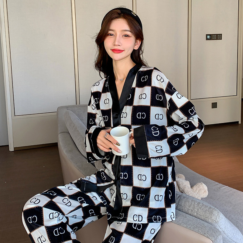 엄밀히 선정 된 INS 골드 다이아몬드 벨벳 파자마 여성용 가을과 겨울 긴 소매 캐주얼 투피스 세트 기모 여성용 홈 의류