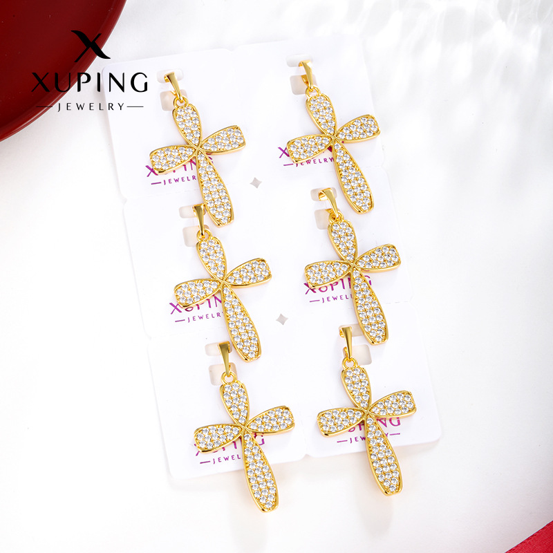 Joyería Xuping aleación de cobre colgante de diamante de cruz de moda de moda de mujer collar de diseño de personalidad creativo para hombre