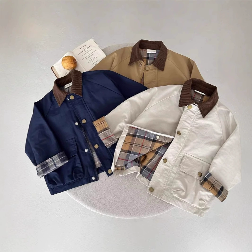 Детская весенне-осенняя куртка 2026 года: модная клетчатая куртка-ветровка в корейском и японском стиле для мальчиков и девочек, классическая стильная модель для детей