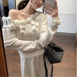 ���wõ�廨��ɫᘿ���Ů�＾����б�I¶��ë���L�������̿�����