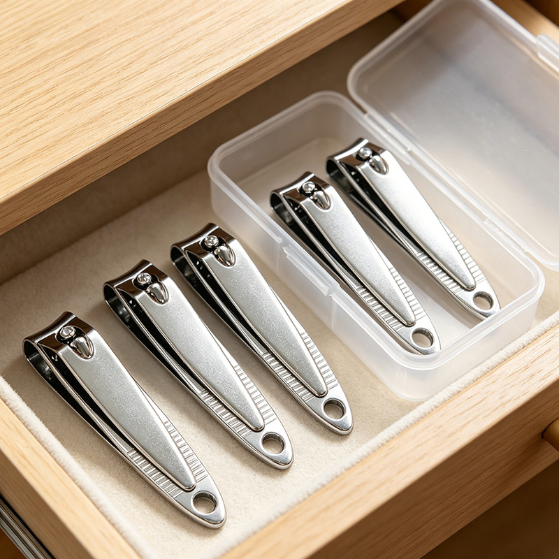 Stainless Steel Nail Scissors, Single Small Size, Portable, Can Be Hung on a Keychain, Nail Scissors with File Surface, Manicure and Nail Care Tool