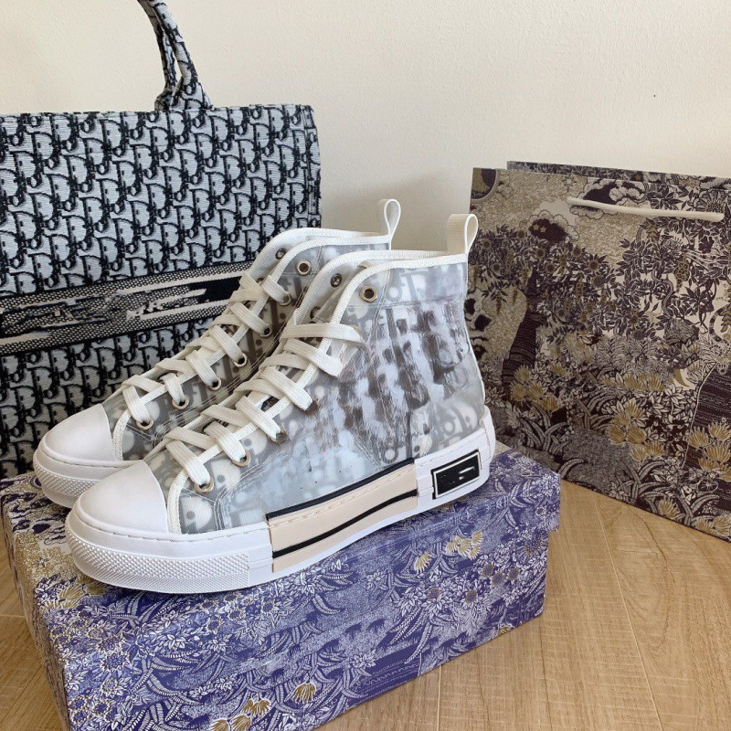 European D-brand 2026 breathable canvas shoes, women's white flat sneakers with printed letters, height-increasing sports sneakers