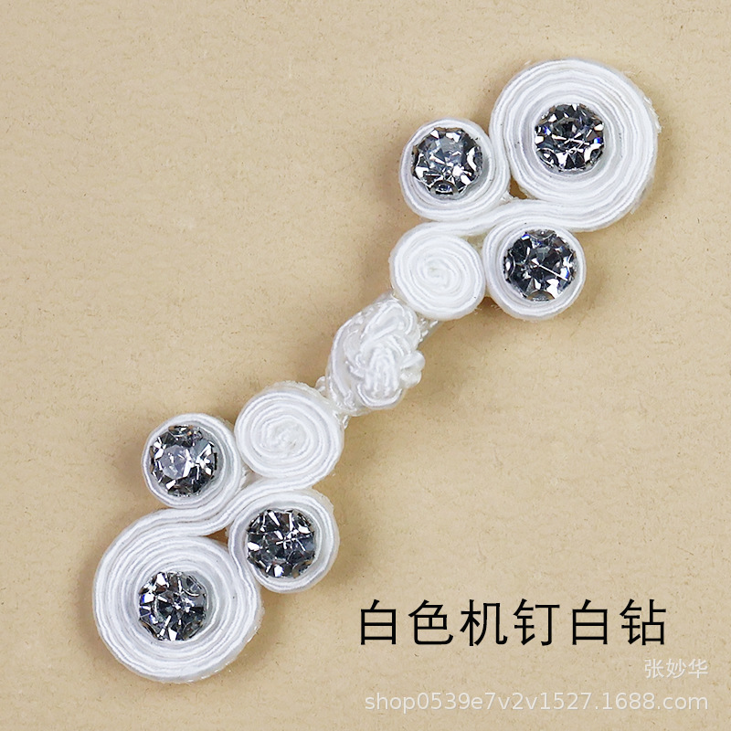 Miaoyi teje a mano cuatro turbinas de diamantes de color clavos hanfu cheongsam vestidos de botones fabricantes de venta directa Guofeng botones