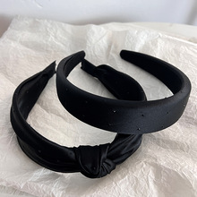 �����ɫ��ˇ���s�ٴ��l��Ů������|�����^���l����Ʒ