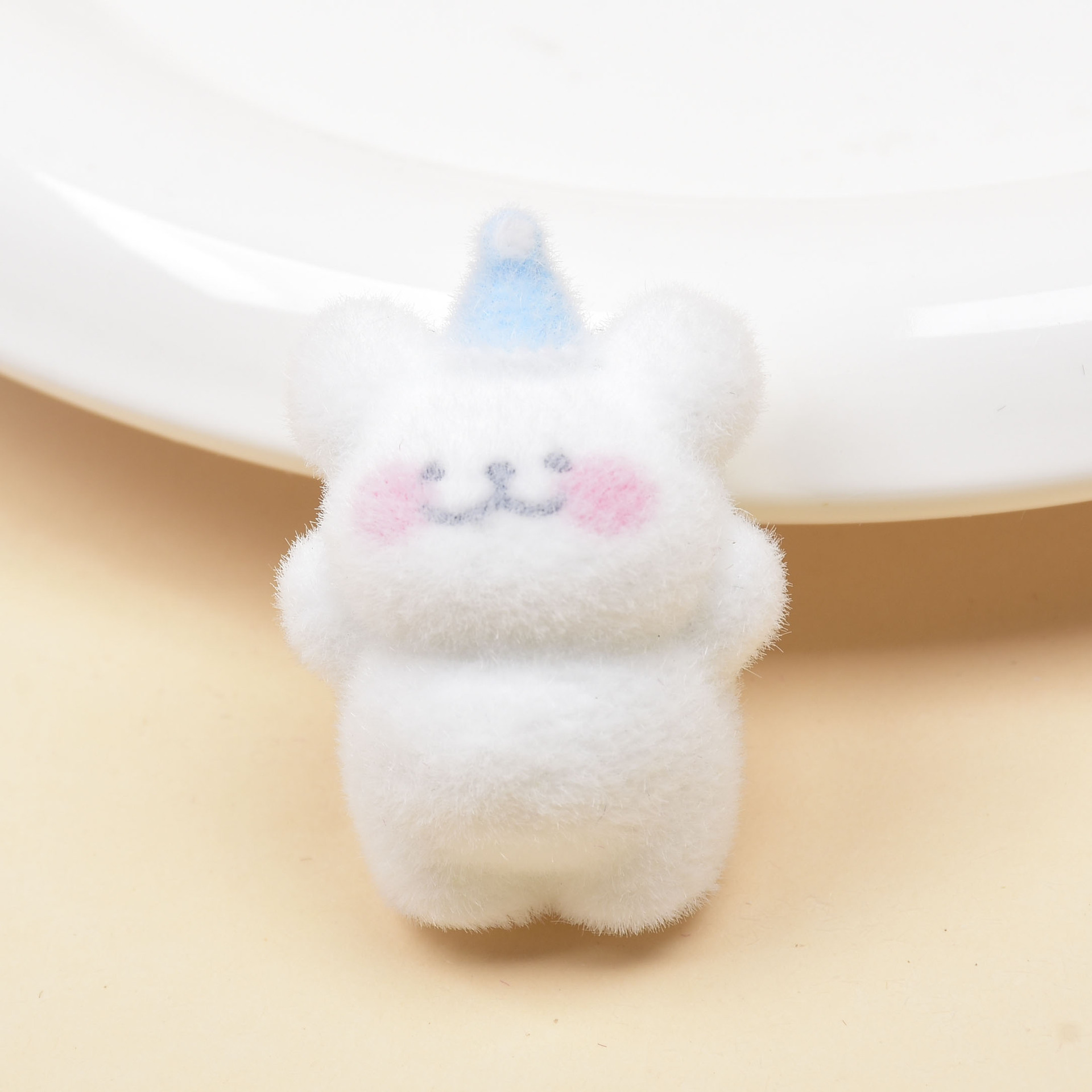 # 생일 모자 강아지 3마리