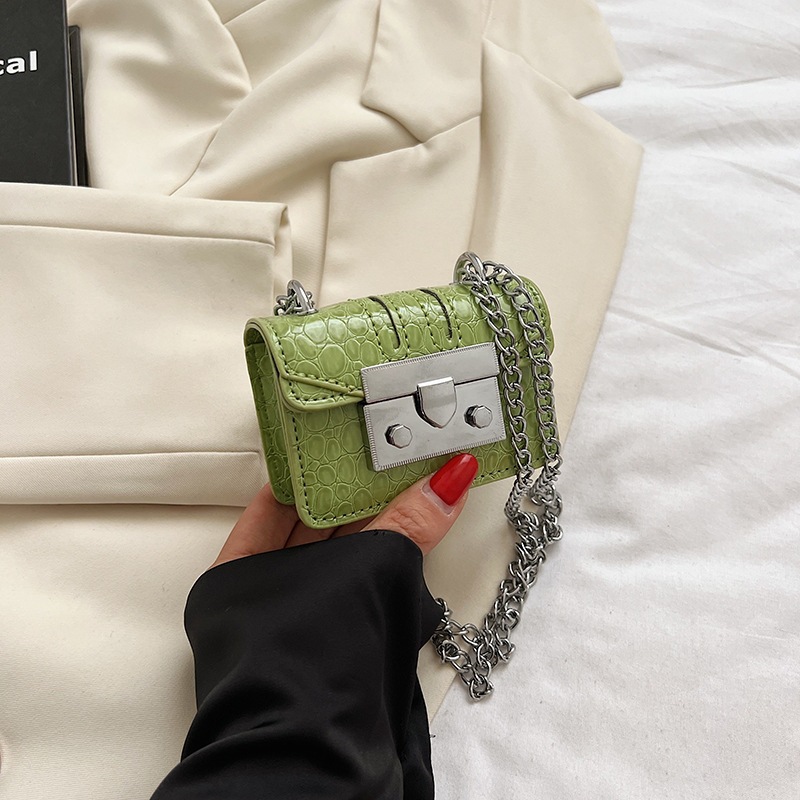 Nicho de moda mini cadena bolso de mujer 2026 nuevo bolso cuadrado simple diario bolso de tela de mujer
