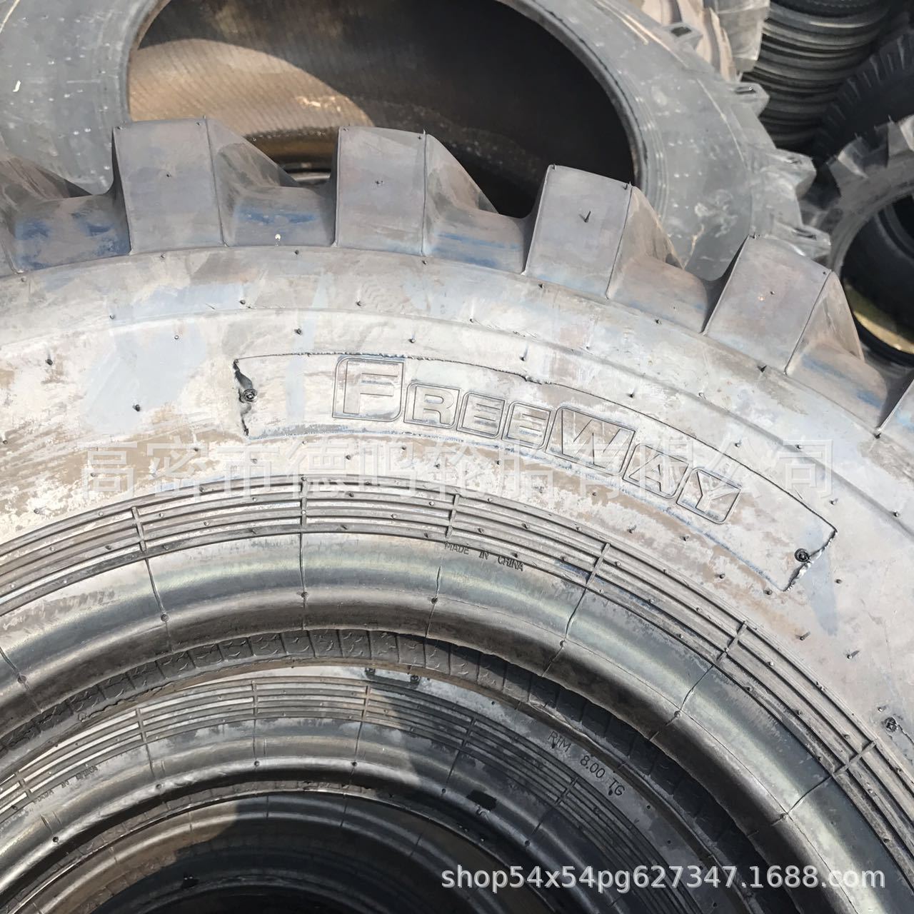 Ventas 14,00-24 neumáticos de coche de fuselaje ancho-1400-24