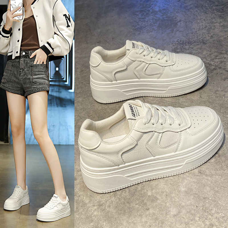 2025 년 봄과 가을 새로운 두꺼운 밑창 작은 흰색 신발 여성 다목적 머핀 인기 넷 인기 팝 싱글 캐주얼 스포츠 신발
