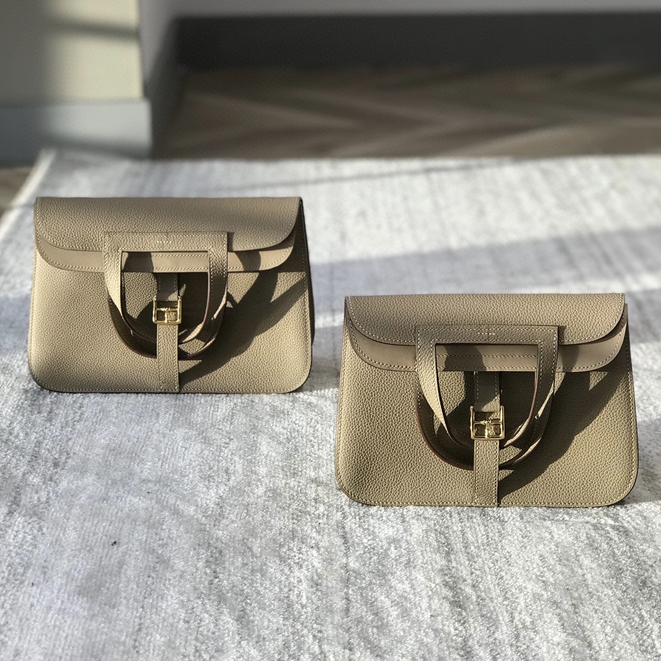 2024 New head layer cowhide briefcase and horseshoe fashion shoulder handbag envelope women's bag_voghion.com