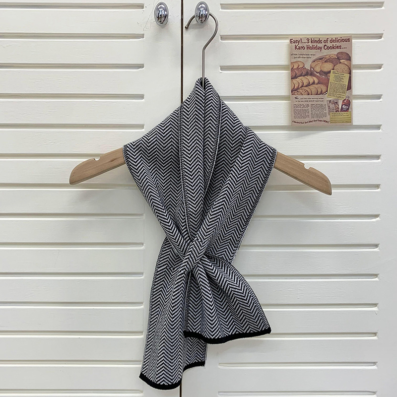 Bufandas de otoño y invierno sensación de atmósfera nueva personalidad coreana ondulada cruzada collar perezoso engrosado bufandas cálidas al por mayor