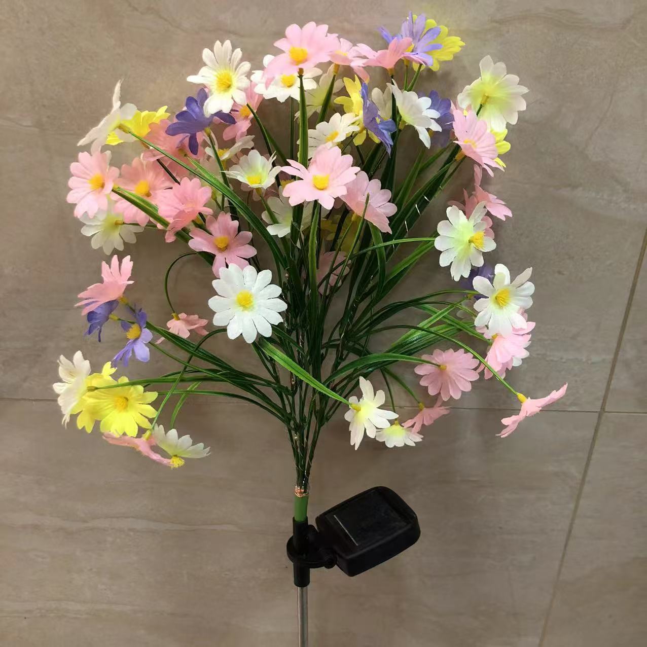 Energía solar impermeable al aire libre imitación 4 cabezales lámpara de tulipán 3 cabezales lámpara de paisaje de lirio césped decoración de patio lámpara de piso