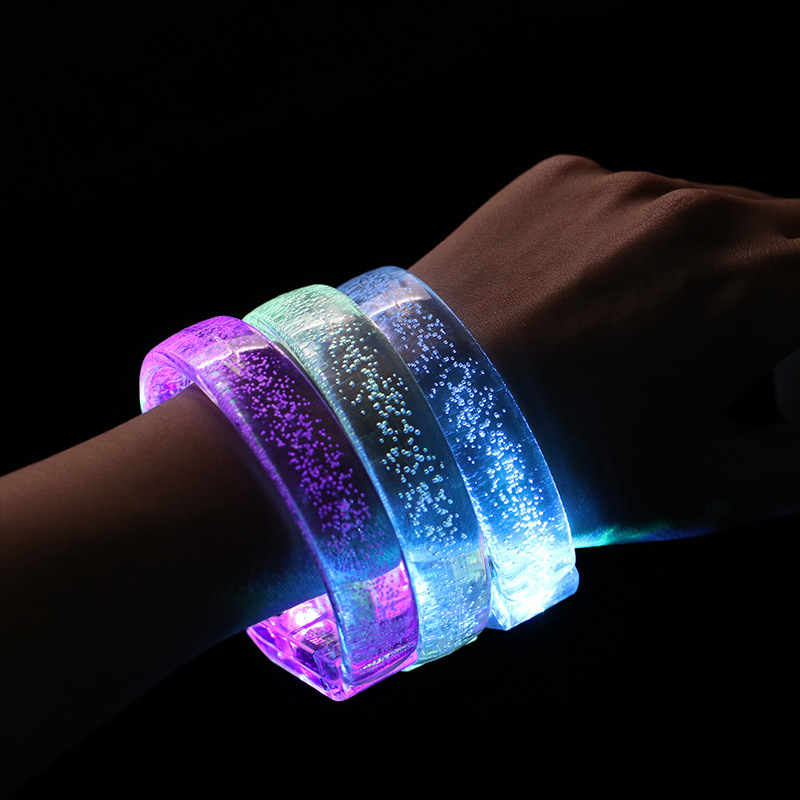 En stock burbuja pulsera LED acrílico luminoso pulsera eléctrica sílaba atmósfera props burbuja plana flash pulsera