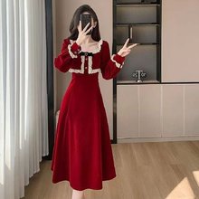 法式红色方领丝绒连衣裙女秋冬季大小姐气质小红裙新年战袍小礼裙