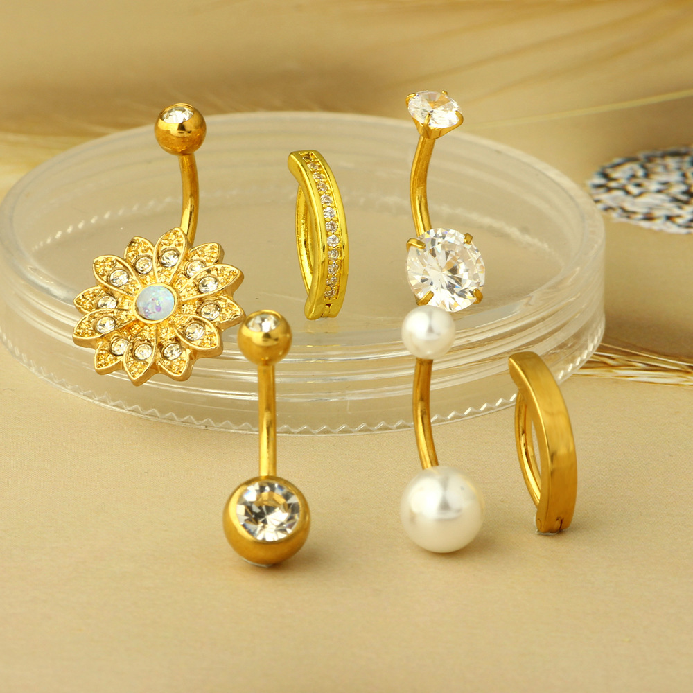 304 Stainless Steel Simple Style Heart Shape Zircon Inlay Belly Ring display picture 1