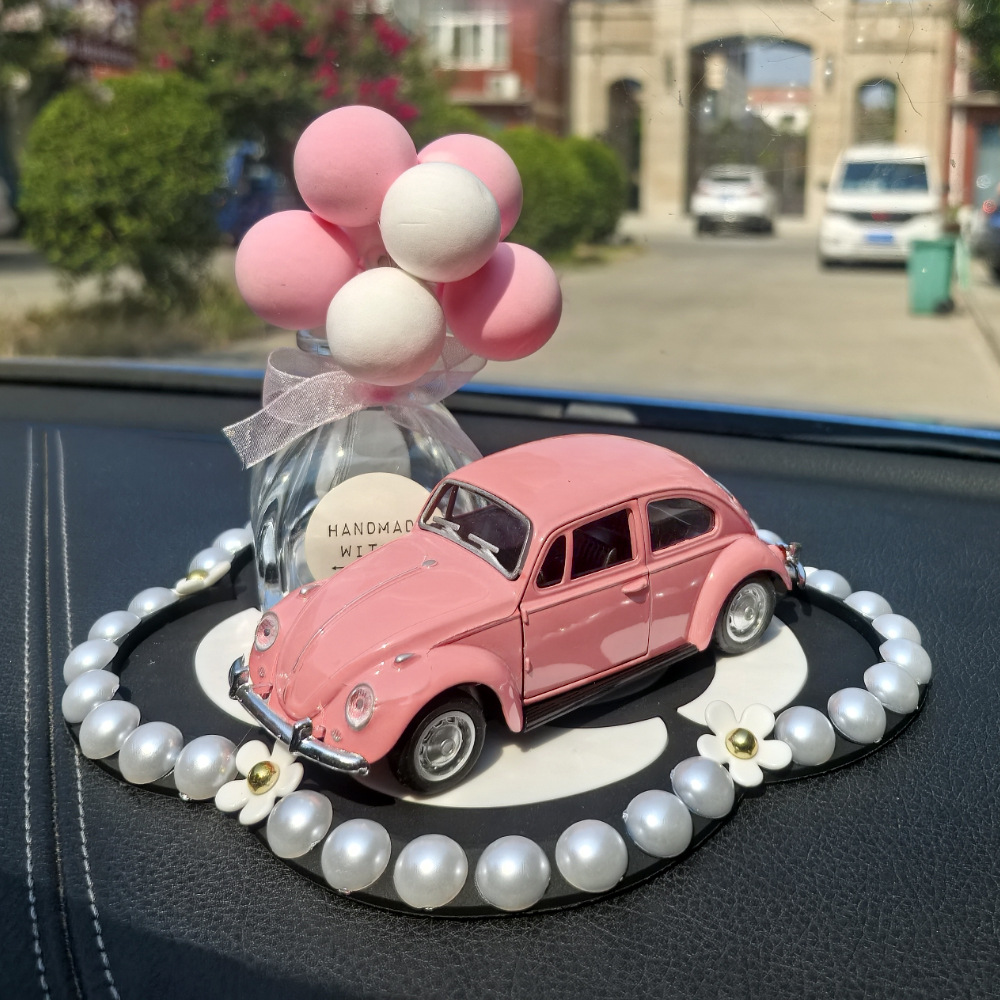 Adorno de automóviles encantador perfumes clásicos de automóviles con diamantes, consola central, decoración interior de pequeños globos frescos