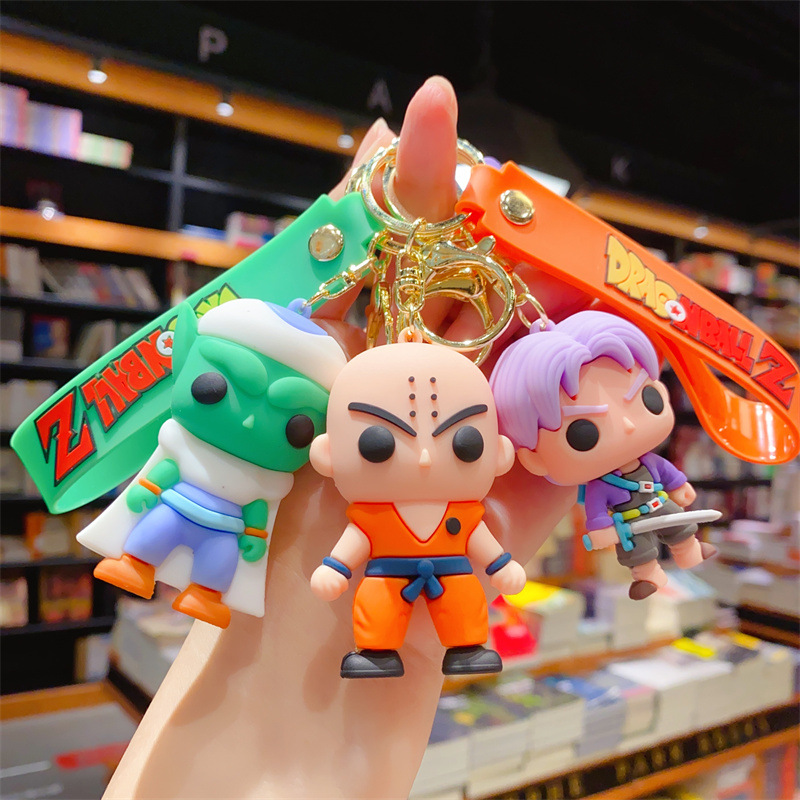 Nueva versión Q Dragon Ball llavero exquisito lindo mochila colgante Rey Mono muñeca niños coche llavero