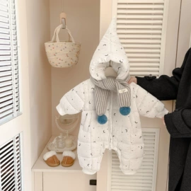 童套装;连身衣、爬服;童裤