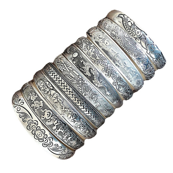 Ethnic silver bracelet