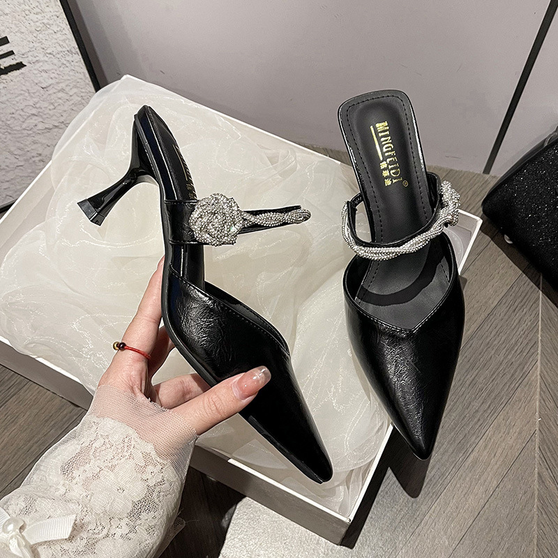 Baotou medio zapatillas 2026 nuevo tipo de verano con un talón de diamante zapatillas de tacones altos para mujeres con punta universal image 8