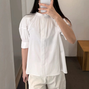 �F؛ CSŮ�b��׼����ͨ�ں��s�������ɫ�r���ļ���Ʒ1327701001