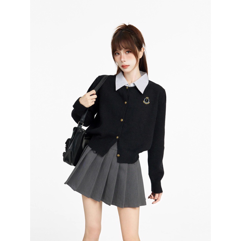 偽の2枚の学院風polo襟のカーディガンのセーターの女性秋冬のデザイン感の小さい人たちはニットのカーディガンを着ます。