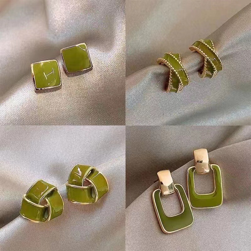Green new earrings simple elegant exquisite small South Korea earrings 2023 new female niche 925 ear jewelry Green new earrings simple elegant exquisite small South Korea earrings 2023 new female niche 925 ear jewelry