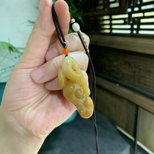 Jin Yutang Xinjiang Hotan Jade Sugar Jade Ruyi Oily and Delicate Sugar Color Yingying Carved Ganoderma Lucidum Ruyi Antique
