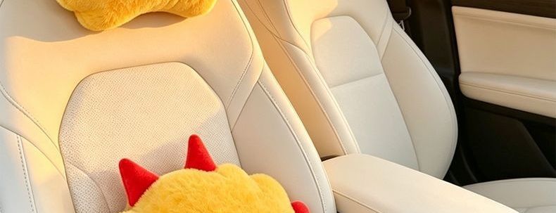 Headrest suitable for all seasons, same style lumbar support cushion, waist-protecting pillow, cartoon car seat cushion, cute car pillow