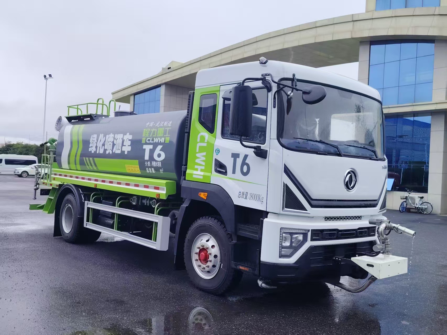 Brand new Dongfeng Dolica D9 Yuchai 170 horsepower sprinkler truck, actual tank volume 13 cubic meters, spray truck