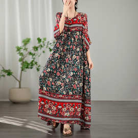 加肥加大复古印花连衣裙女2025夏度假风旅游遮肉显瘦棉绸圆领长裙