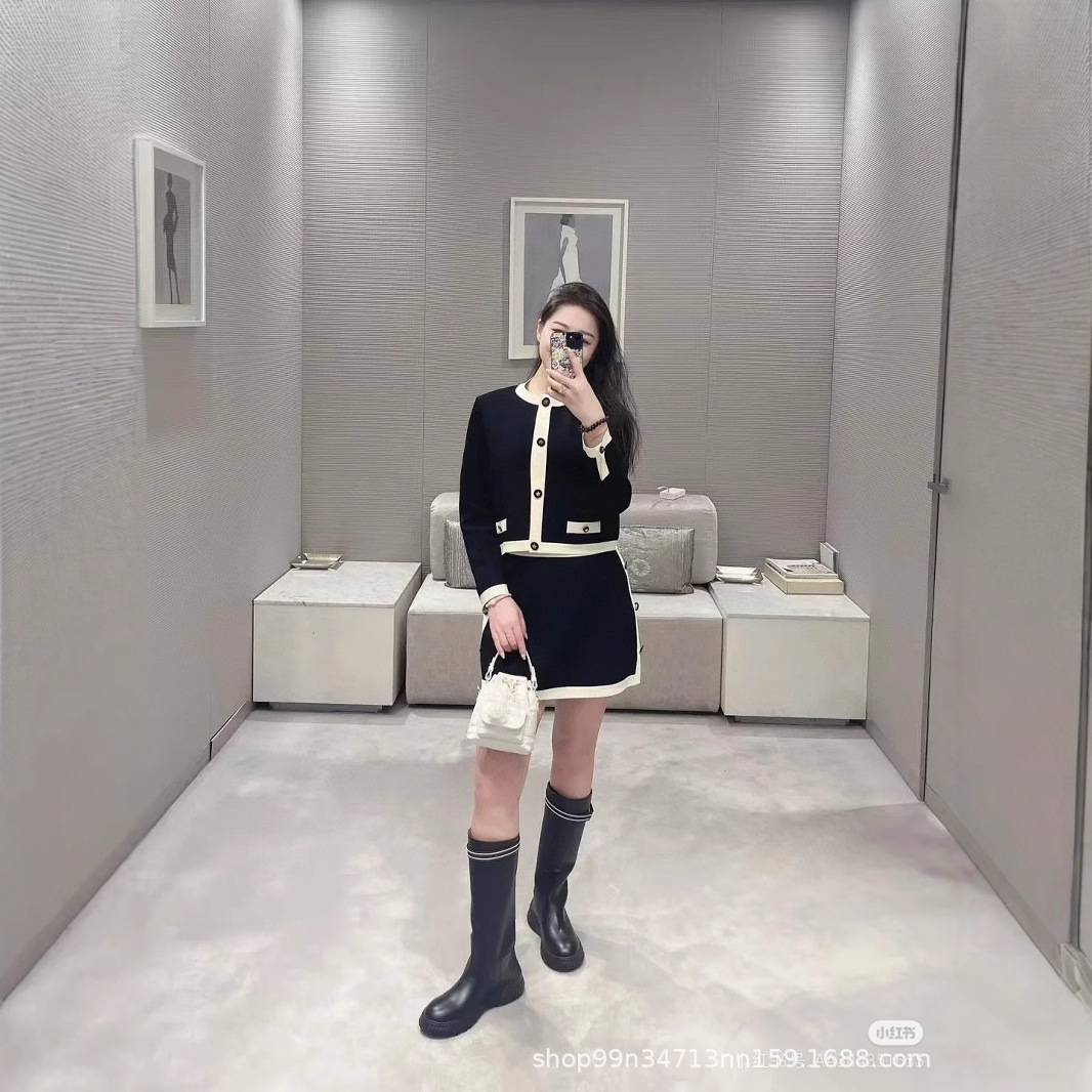 25早春新款五角星扣拼色黑白撞色高级感针织棉开衫不对版免费送